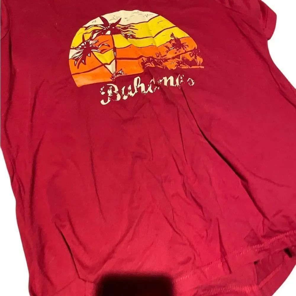 Bahamas Graphic T-Shirt ladies size XL like new see pics